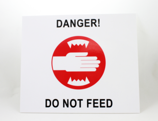 Hoiatussilt - Danger! Do not feed